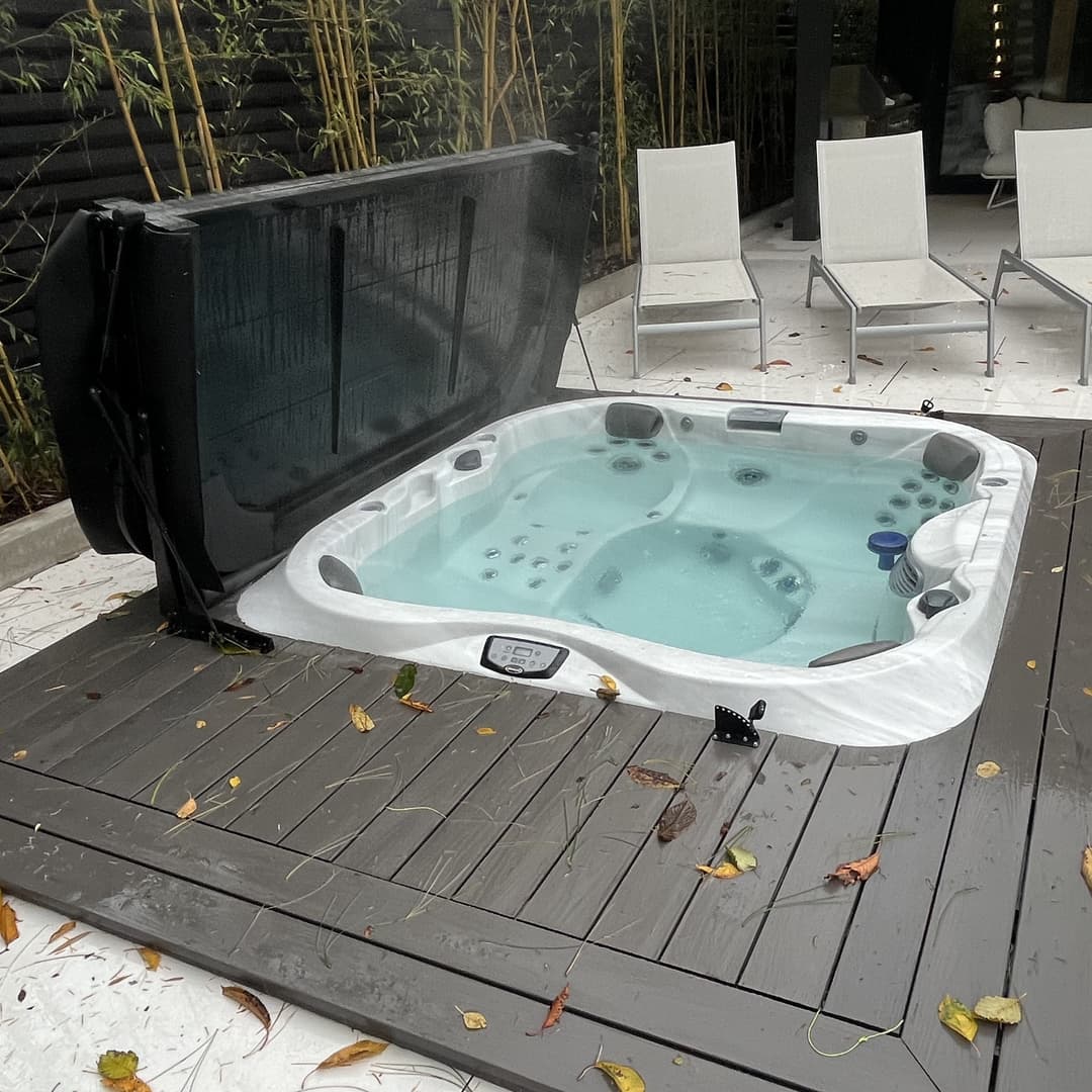 jacuzzi image